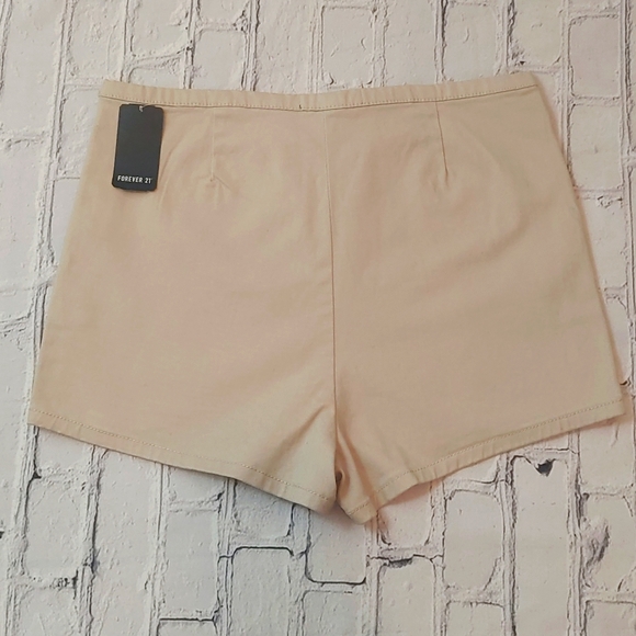 Forever 21 Shorts Size 30 - Picture 6 of 7